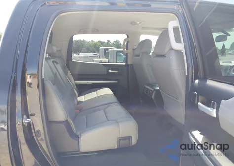 2014 Toyota Tundra Limited 5.7L V8 z USA, uszkodzony, nr VIN 5TFHW5F15EX413769